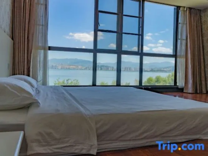 Suite with view