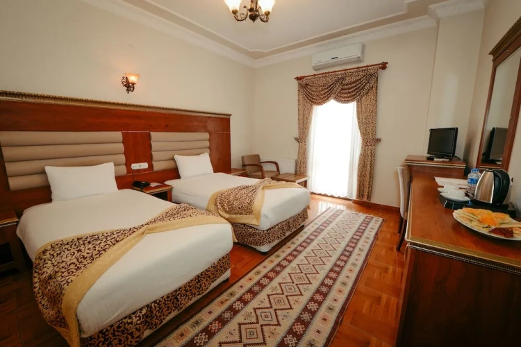 Standard Triple room with balcony