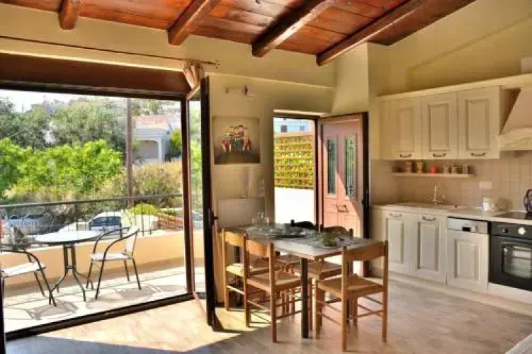 Luxury Suites in Panormo