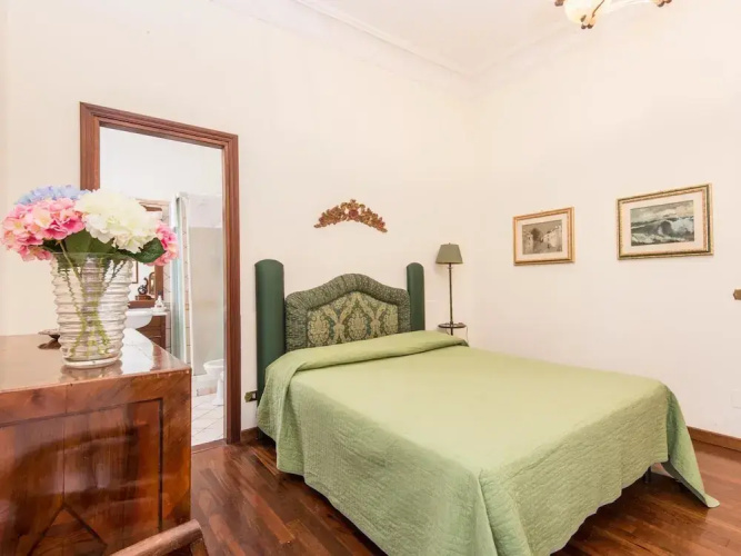 RSH Spanish Steps Luxury Apartment