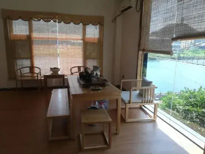 Qianxun Hotel