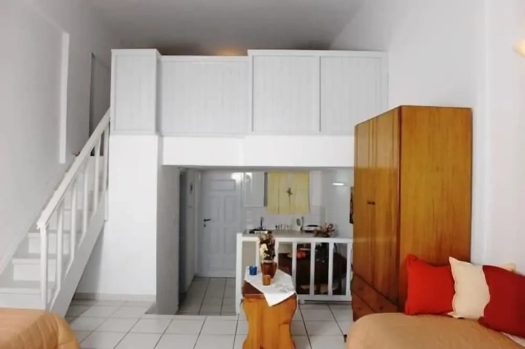 Standard Duplex room with view