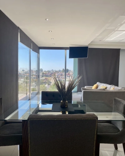 Executive Suite with city view