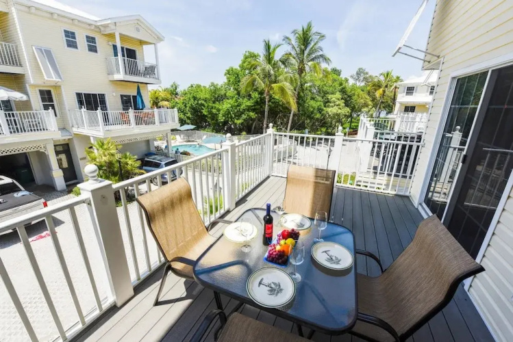 Island Getaway Apartment 3