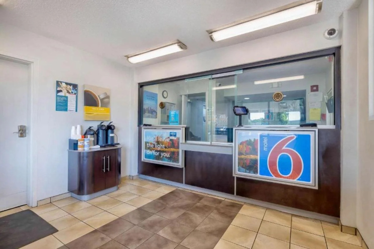 Motel 6 Hammond - Chicago Area photo 11