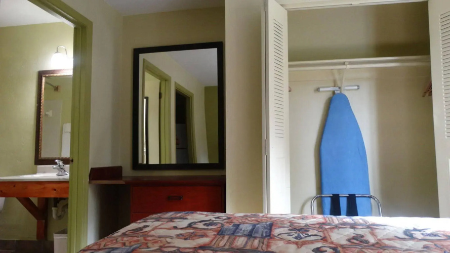 Budget Inn