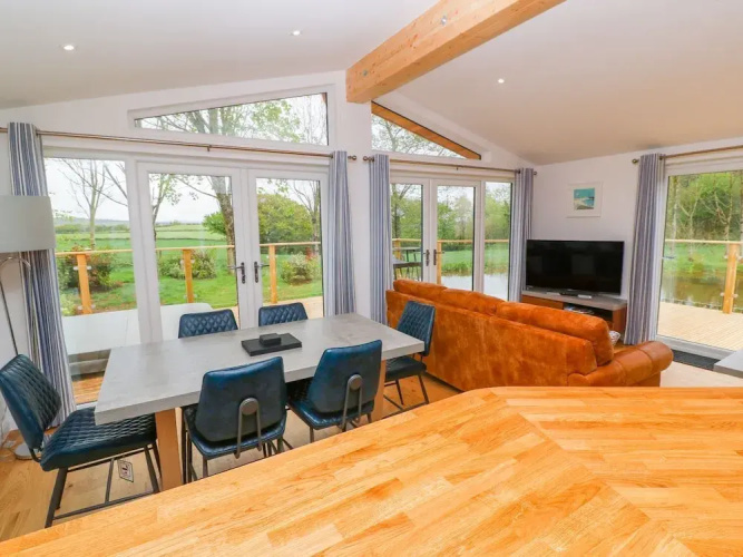 21 Meadow Retreat