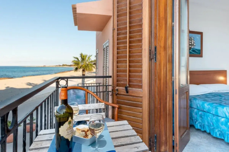 Beach Apartments Trilo