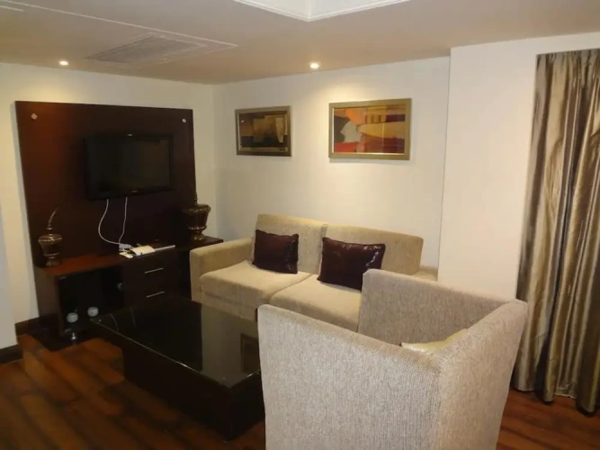 Executive Double Suite