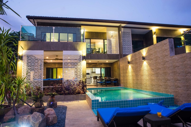 2 Bedrooms Villa