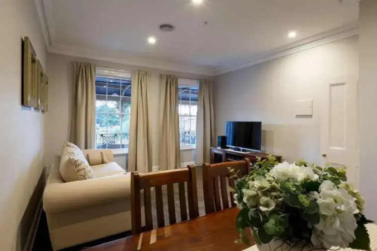 Bathurst Royal Apartments