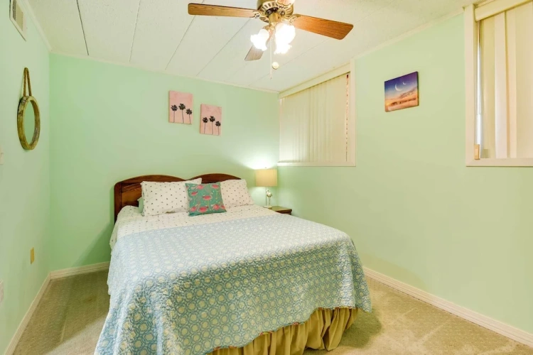 2 Bedrooms Apartment