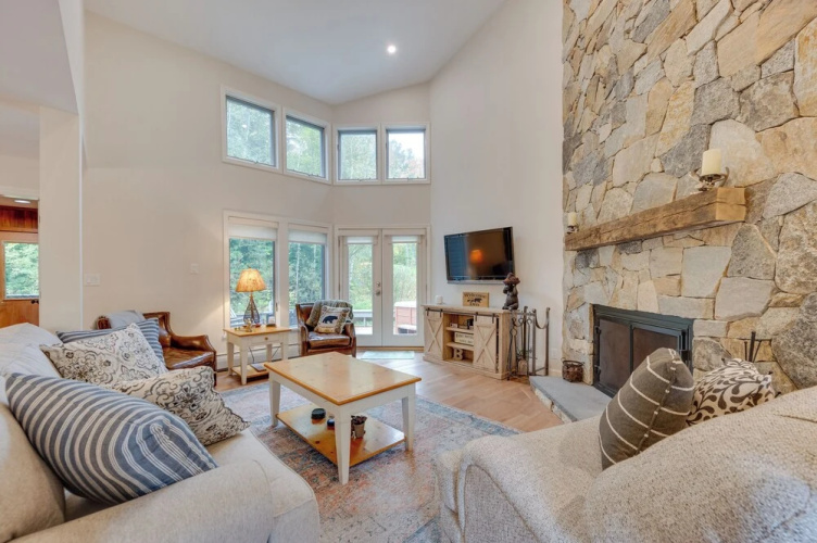 Ski-in Condo W/ Hot Tub On Burke Mtn Slopes! - Burke Mountain, VT