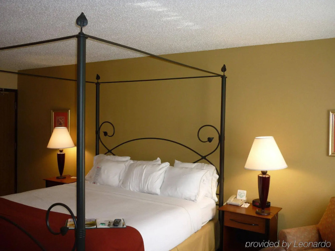 Holiday Inn Express Beloit
