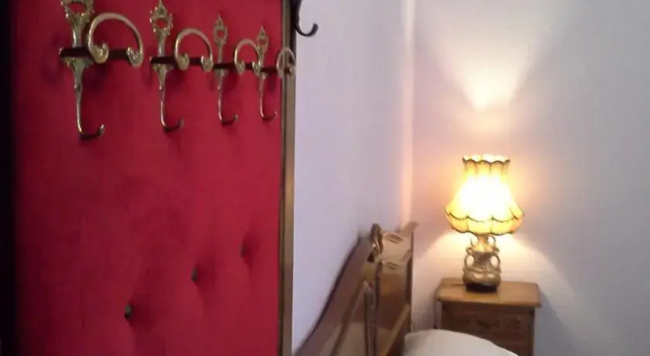 Patefon Rooms