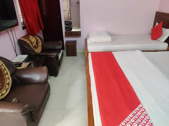 Hotel Aarjee Crescent