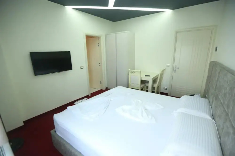 Vllaznia Hotel