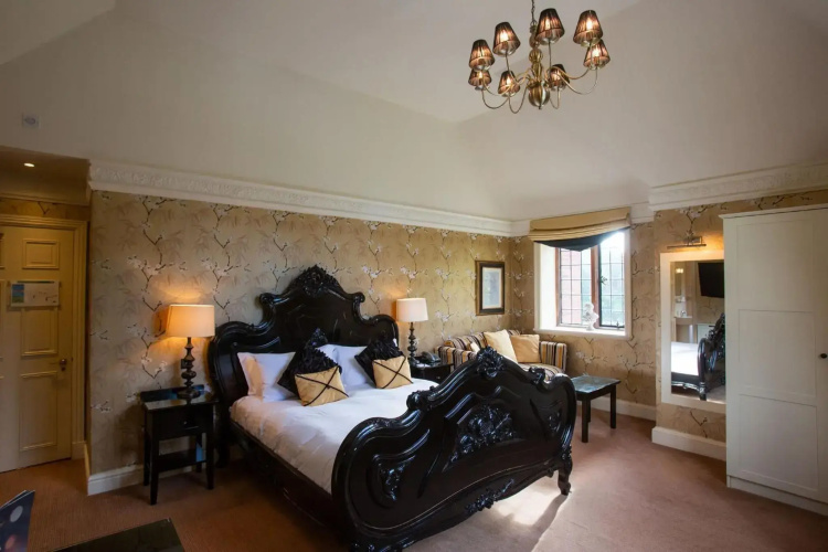 Inglewood Manor