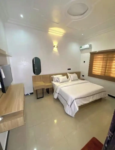 2 Bedrooms Luxury Apartment with balcony