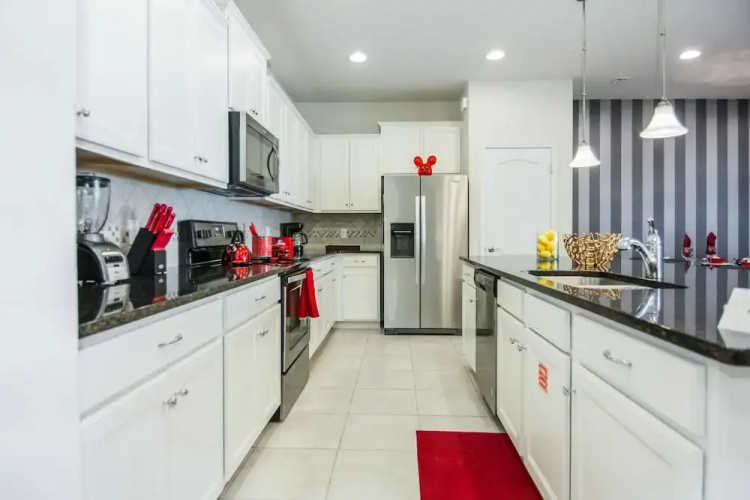 Luxurious Vacation Townhome With Private Pool