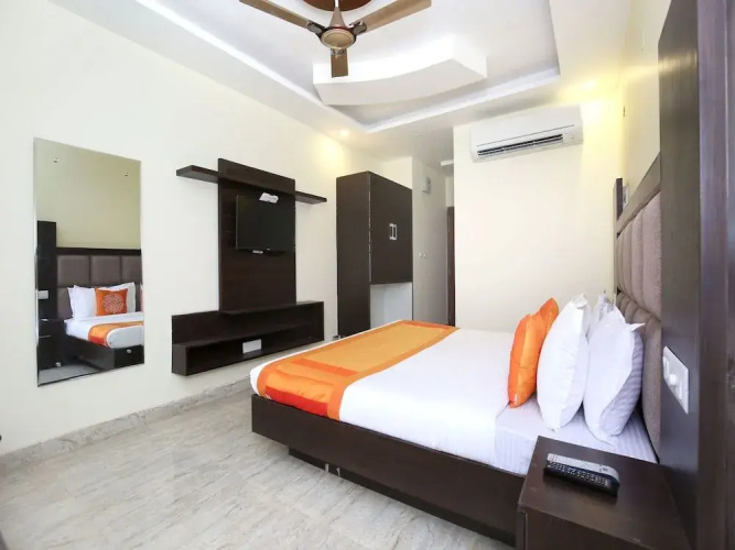 OYO 322 Hotel Royal