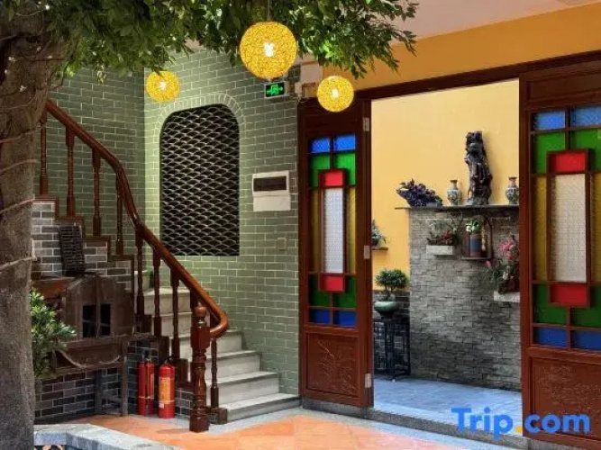 Shunde Aotouju Homestay