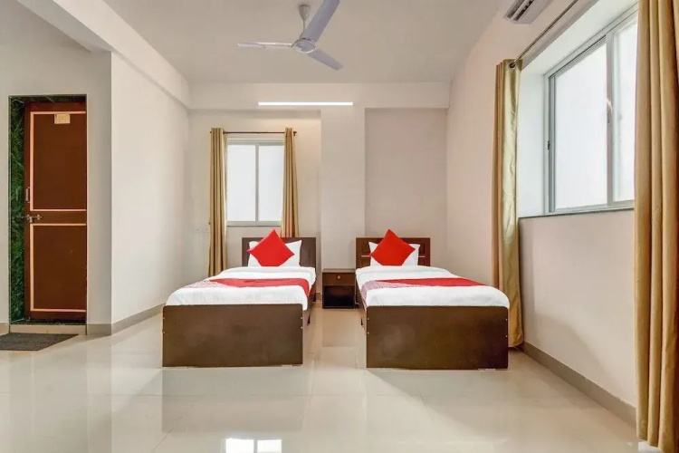 Ekab Hospitality by OYO Rooms