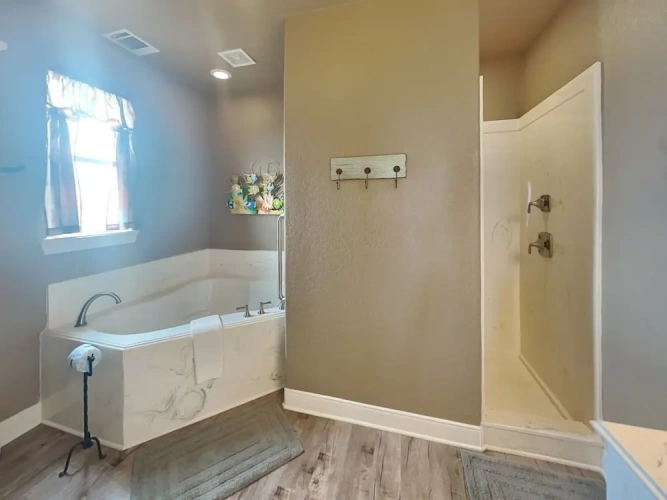 4 Bedrooms Cottage