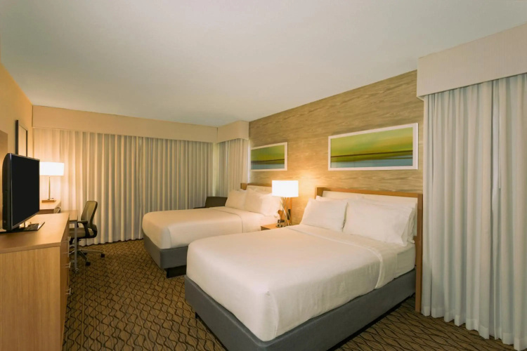 Holiday Inn Miami Beach - Oceanfront by IHG