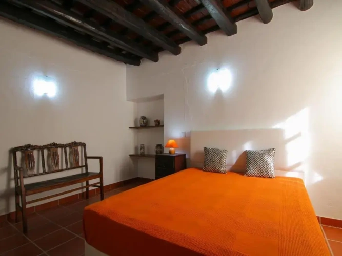 Standard Double room with street view