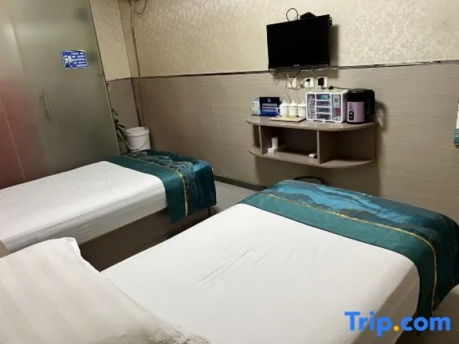 Economy Twin room