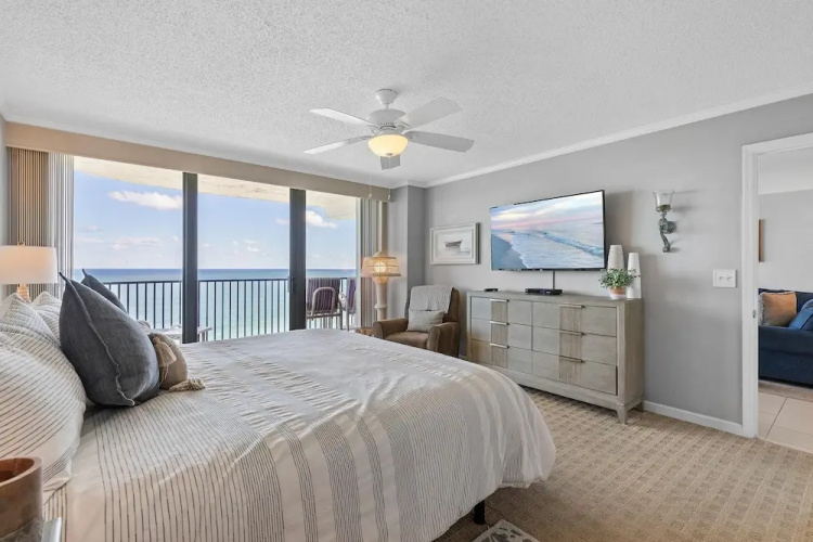 Ashley Penthouse 4