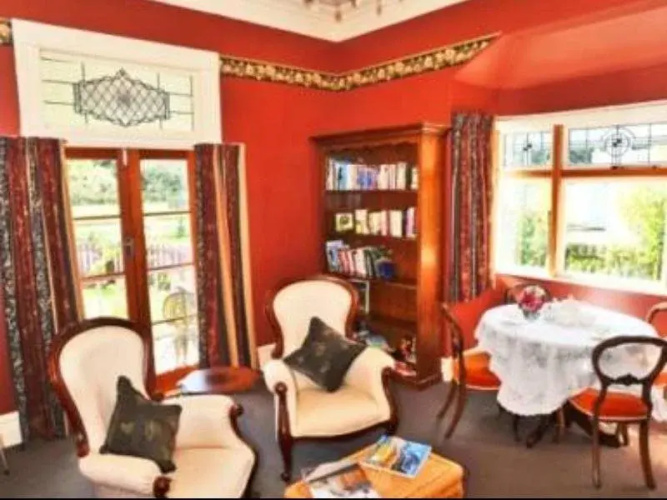 Fernview Cottage Bed and Breakfast
