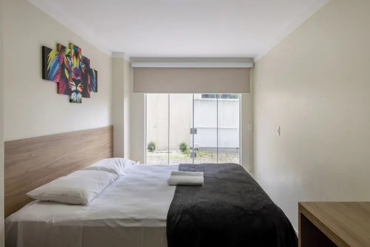 3BR Apt w/ BBQ 290m From Beach Pic0125