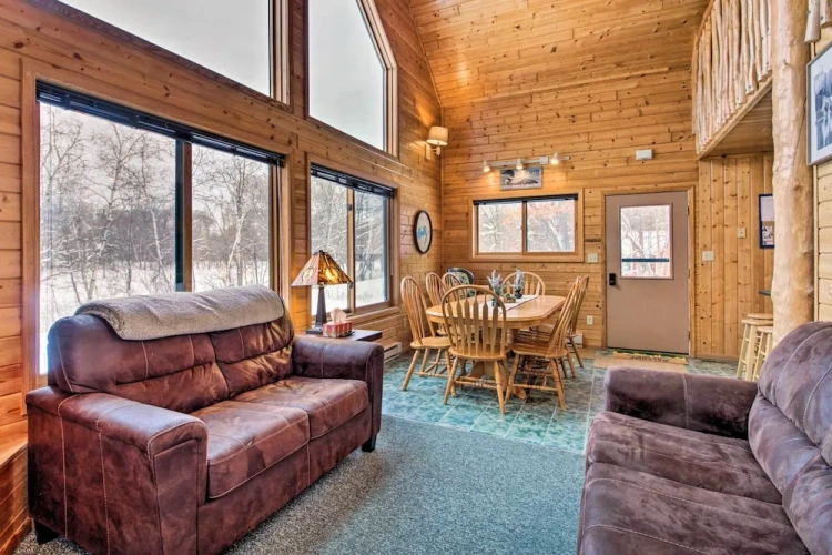 4 Bedrooms Cottage