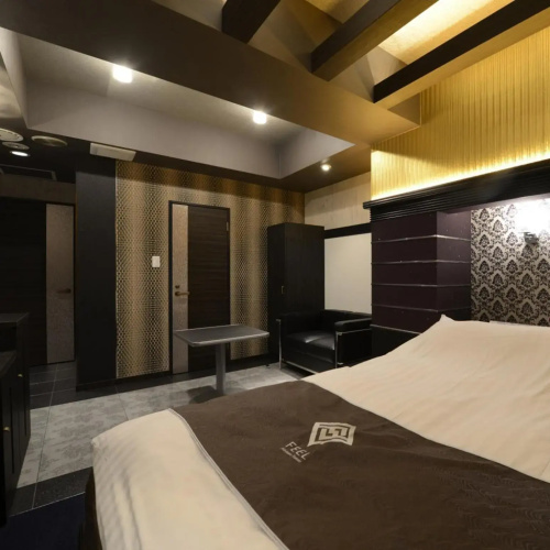 Hotels & Resort Feel