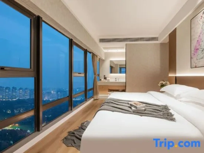 1 Bedroom Deluxe Suite