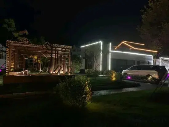 Zixi Juewei Farmhouse
