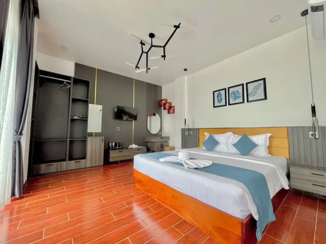 Deluxe Double room with balcony and with sea view