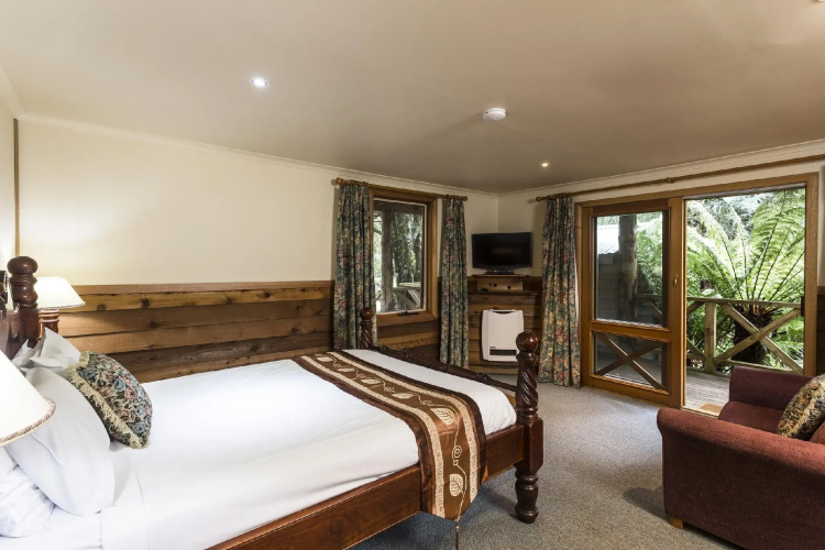 Cradle Forest Inn