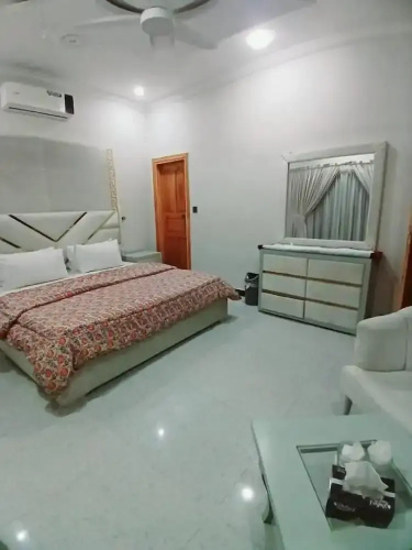 Hotel Golden Inn