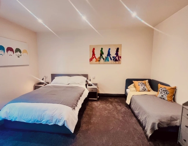 Standard Triple room