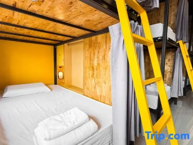Bed in Dorm
