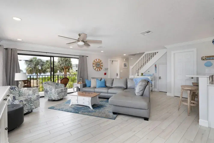 Gulfpointe by Pack and Relax