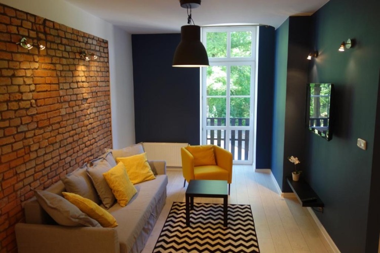 1 Bedroom Apartment