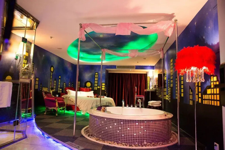 Rose Lover Hotel