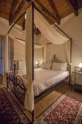 Katsaros Traditional Hotel