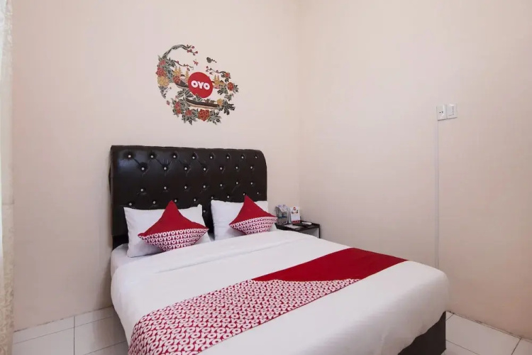 OYO 885 Tangkul Residence
