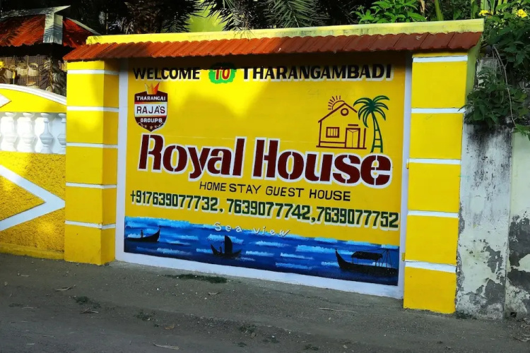 Royal House And Park