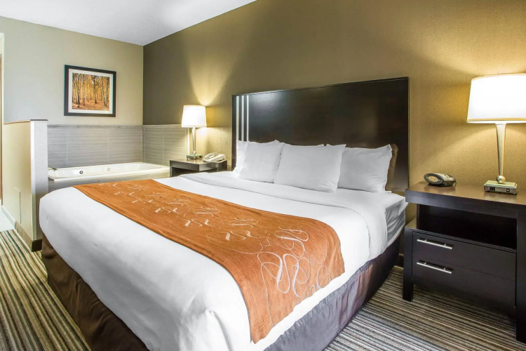 Holiday Inn Express & Suites Hayward by IHG